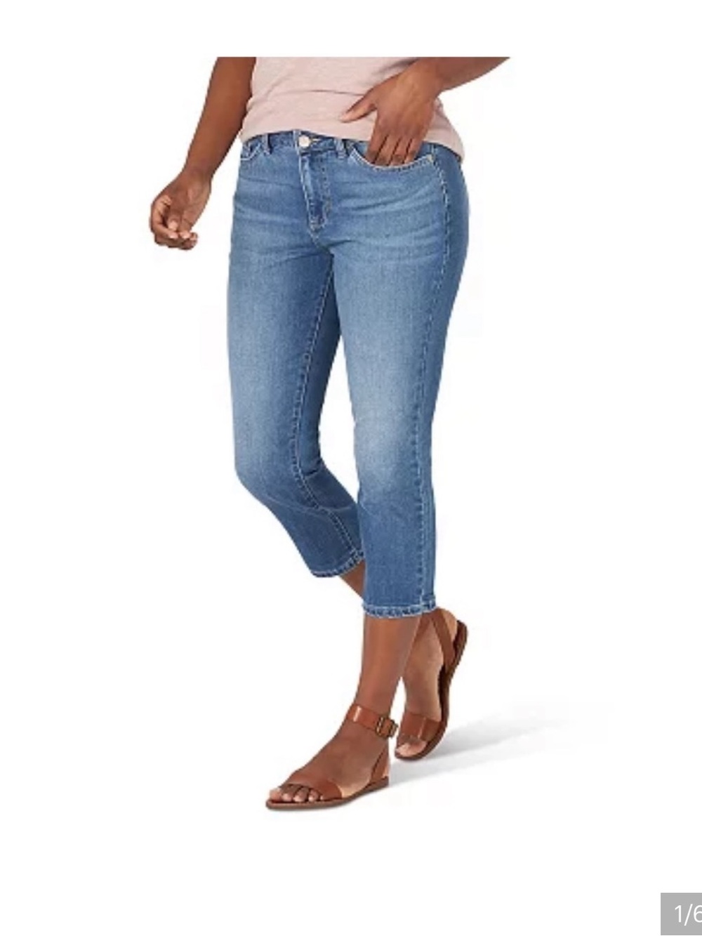 Lee Legendary Capri Jeans in lunar Wash Size 4 medium